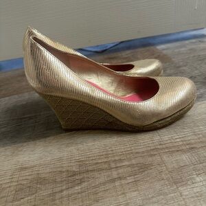 Lily Pulitzer gold wedge